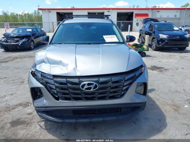 KM8JFCAEXPU261133 Hyundai Tucson Xrt