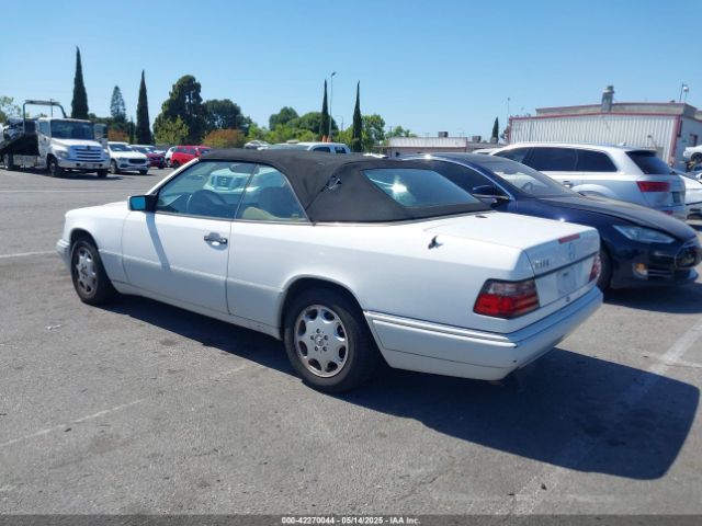 1994 MERCEDES-BENZ E WDBEA66E8RC129851 Photo 2