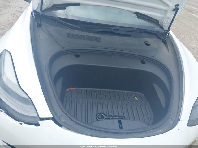 2022 TESLA MODEL 3 5YJ3E1EB4NF276415 Photo 9