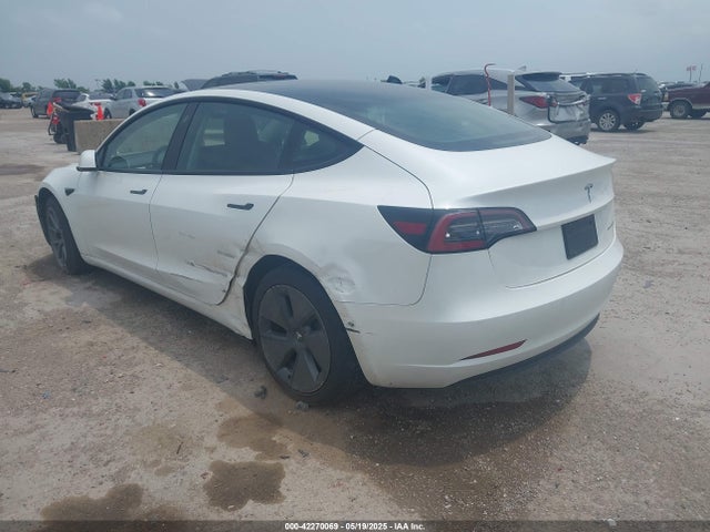 2022 TESLA MODEL 3 5YJ3E1EB4NF276415 Photo 2