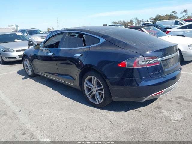 2013 TESLA MODEL S 5YJSA1CNXDFP06063 Photo 2