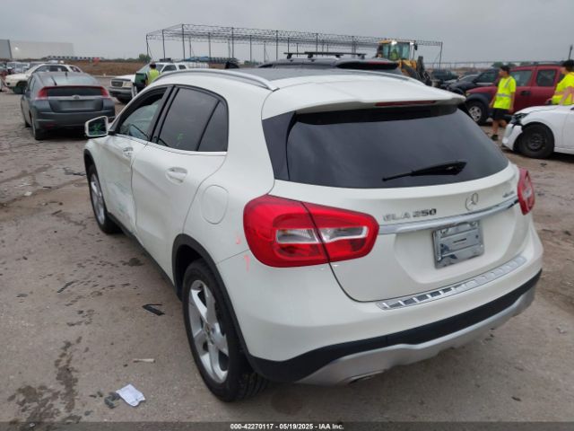 2018 MERCEDES-BENZ GLA 250 WDCTG4GB6JJ440110 Photo 2