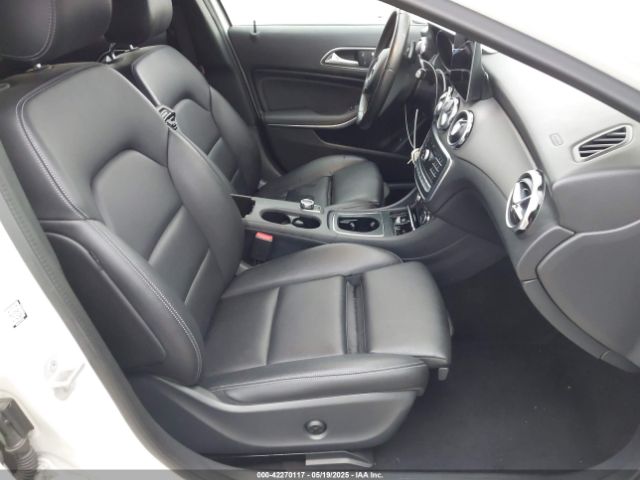 2018 MERCEDES-BENZ GLA 250 WDCTG4GB6JJ440110 Photo 4
