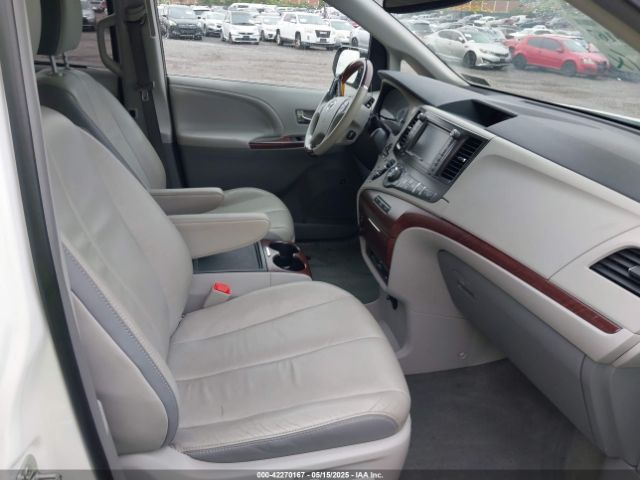 5TDDK3DC4ES081882 Toyota Sienna Xle/limited