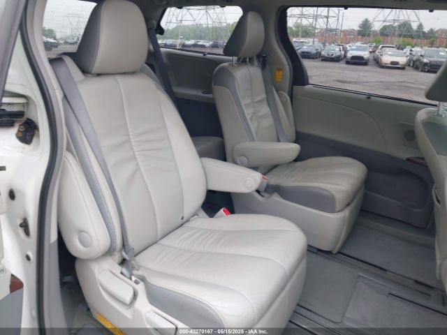 5TDDK3DC4ES081882 Toyota Sienna Xle/limited