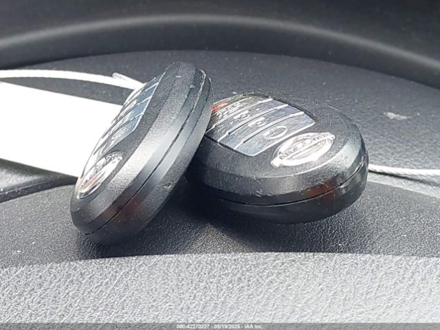 JN8AY2NF3K9351025 Nissan Armada Platinum