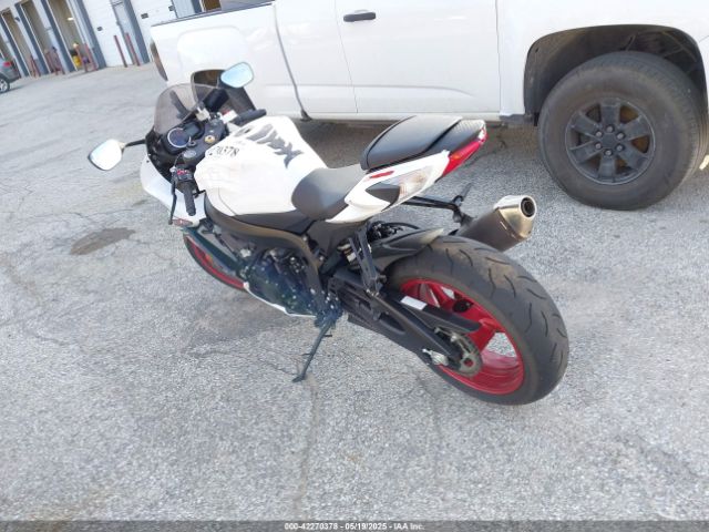 2024 SUZUKI GSX-R600 JS1GN7FA2R7101175 Photo 2