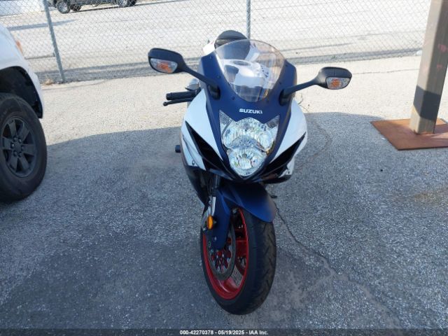 2024 SUZUKI GSX-R600 JS1GN7FA2R7101175 Photo 4