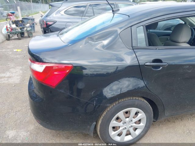 KNADM4A32F6515087 KIA RIO LX