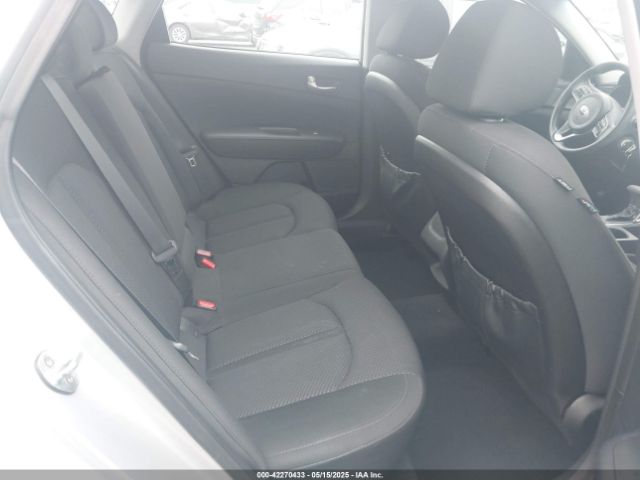 5XXGT4L32GG025333 KIA Optima Lx