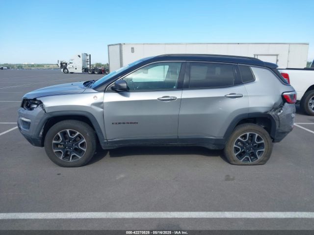 3C4NJDDB6KT722424 Jeep Compass Trailhawk 4x4