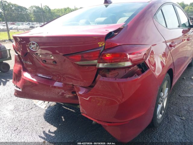 KMHD84LFXHU189449 Hyundai ELANTRA SE