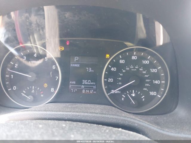 KMHD84LFXHU189449 Hyundai ELANTRA SE