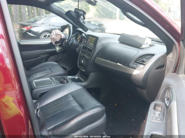 2C4RDGEG8KR743010 Dodge Grand Caravan Gt