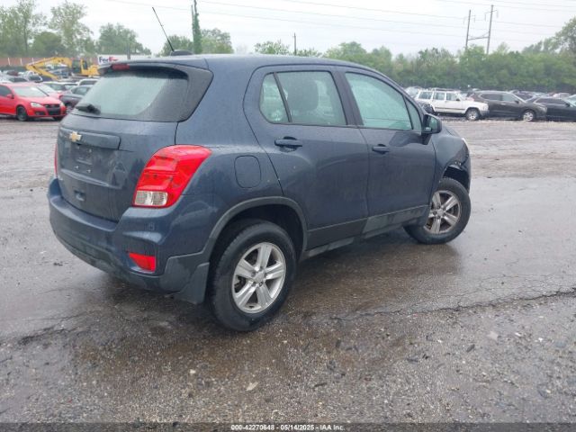 3GNCJNSBXJL378926 Chevrolet TRAX LS