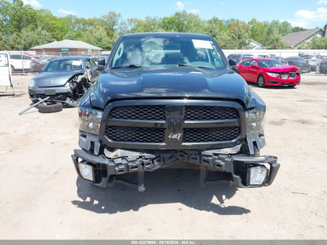 1C6RR7FT6KS543228 RAM 1500 Classic Express  4x4 6'4 Box