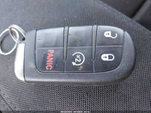ZACCJABT0GPD99830 Jeep Renegade Latitude