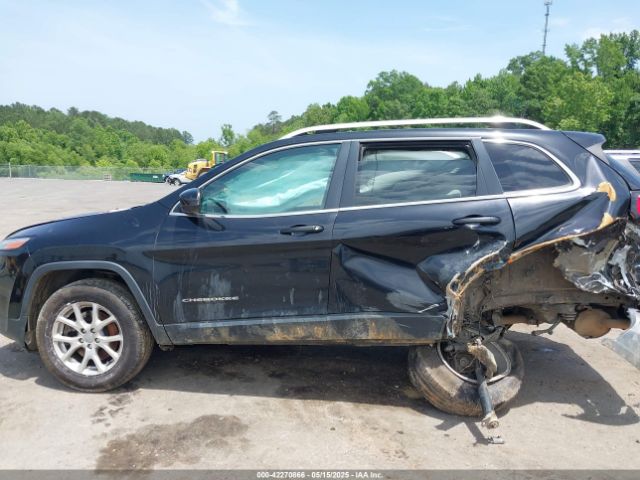 1C4PJLCB2HD222277 Jeep Cherokee Latitude Fwd