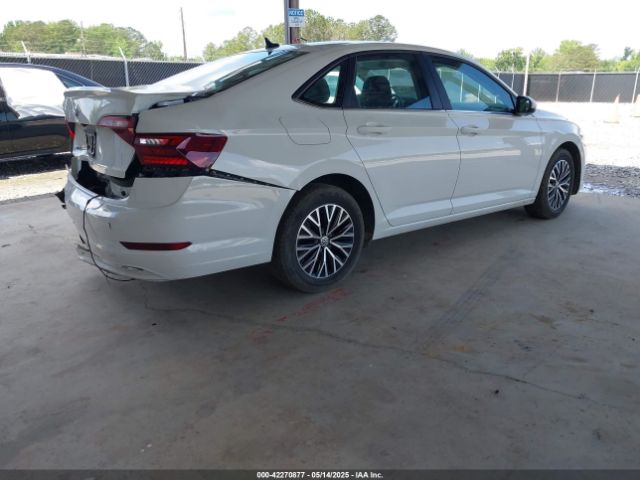 2021 VOLKSWAGEN JETTA 3VWC57BU0MM013922 Photo 3