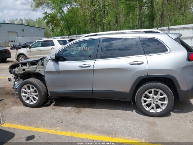1C4PJMCS9GW213469 Jeep Cherokee Latitude