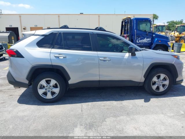 JTMW1RFV2KD024228 Toyota Rav4 Xle