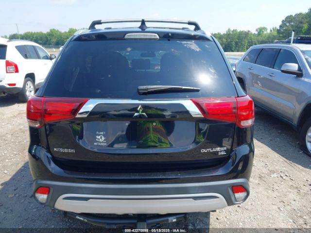 JA4AD3A33KZ005401 Mitsubishi Outlander Sel