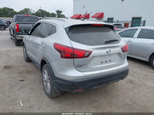 2019 NISSAN ROGUE SPORT JN1BJ1CP9KW521189 Photo 2