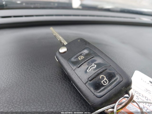 1VWDT7A35HC035344 Volkswagen 1.8 tsi