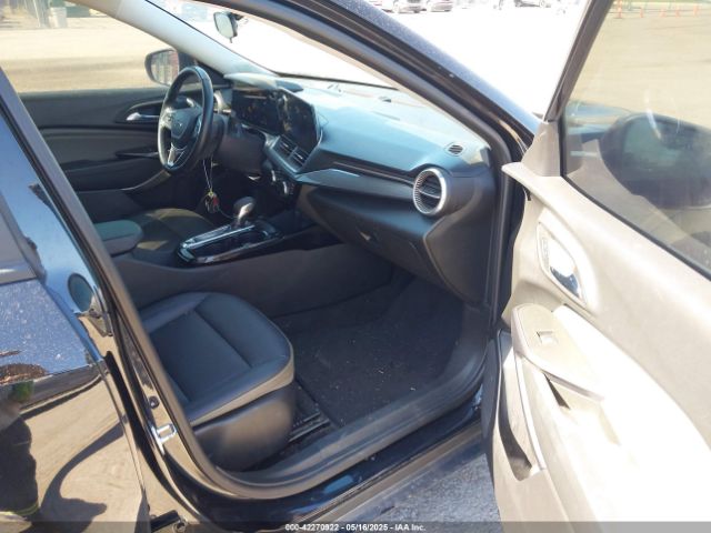 2024 CHEVROLET TRAX KL77LKE2XRC004271 Photo 4