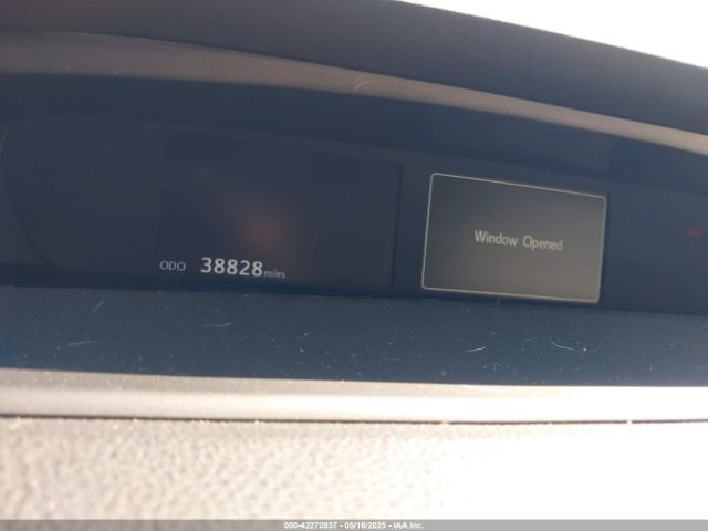 JTDKAMFU5M3137298 Toyota PRIUS XLE