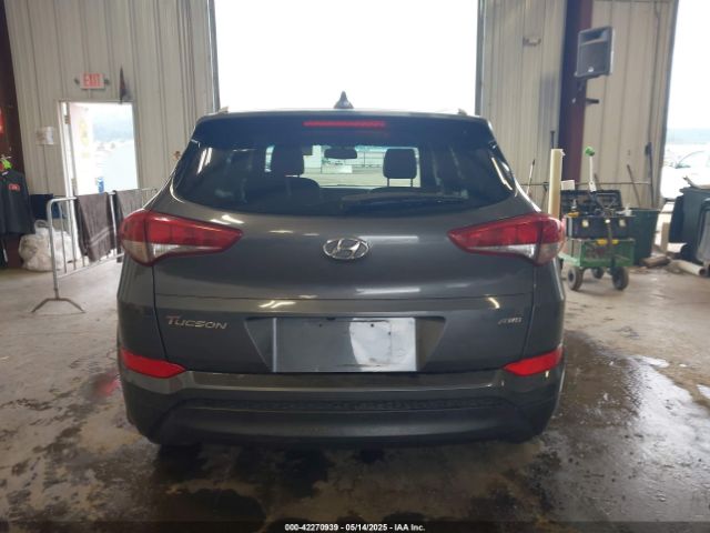 KM8J3CA49HU433024 Hyundai Tucson Se Plus