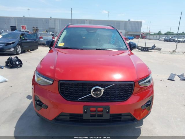 YV4L12UM3S2529546 Volvo Xc40 B5 Ultra Dark Theme