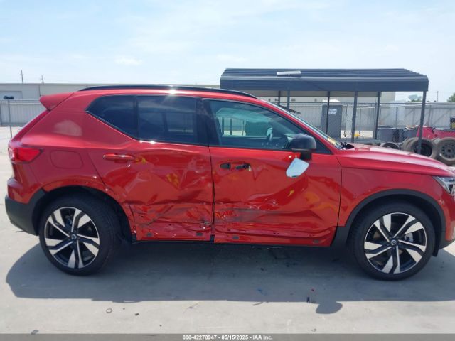 YV4L12UM3S2529546 Volvo Xc40 B5 Ultra Dark Theme