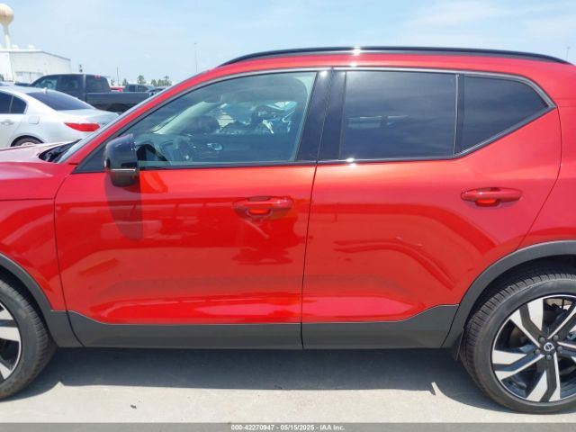 YV4L12UM3S2529546 Volvo Xc40 B5 Ultra Dark Theme