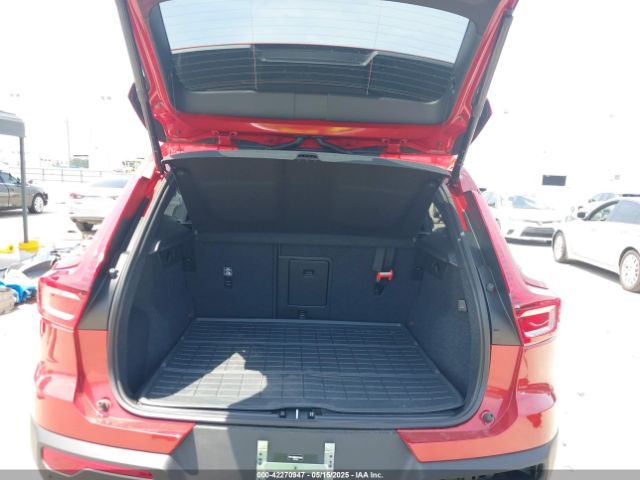 YV4L12UM3S2529546 Volvo Xc40 B5 Ultra Dark Theme