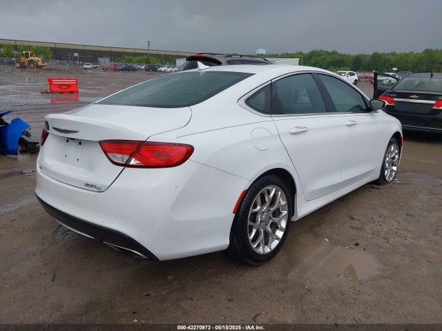 Chrysler 200 C 2015 1C3CCCEG0FN543683 Image 4