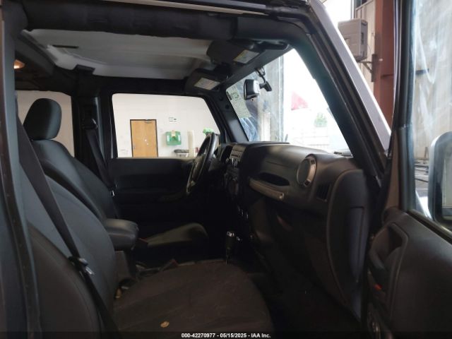 1C4BJWDG1HL622617 Jeep Wrangler Unlimited Sport 4x4