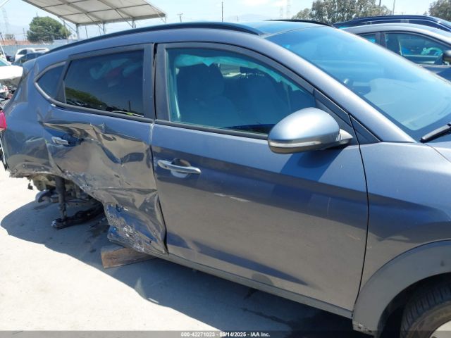 KM8J33A20JU799412 Hyundai Tucson Value
