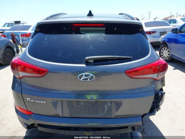 KM8J33A20JU799412 Hyundai Tucson Value