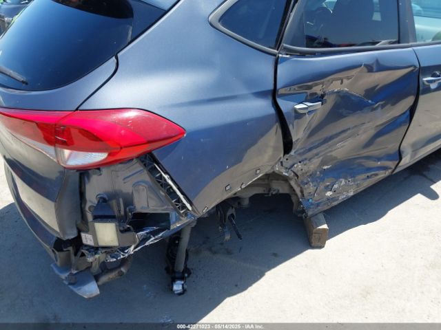 KM8J33A20JU799412 Hyundai Tucson Value