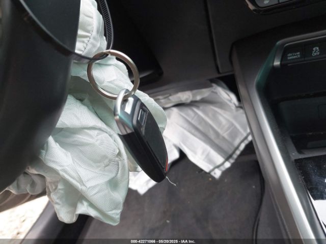 2024 AUDI A3 WAUGUDGY8RA053877 Photo 10
