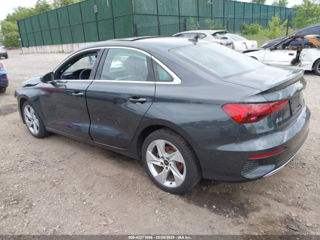 2024 AUDI A3 WAUGUDGY8RA053877 Photo 2