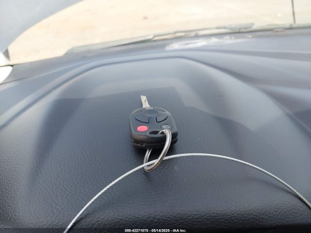 1FADP3F20JL327186 Ford FOCUS SE