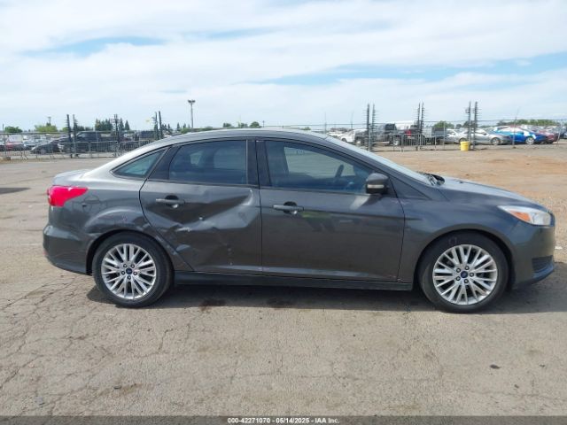 1FADP3F20JL327186 Ford FOCUS SE