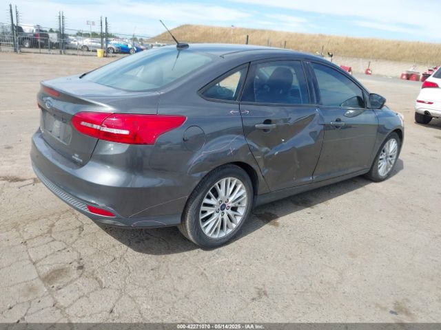 1FADP3F20JL327186 Ford FOCUS SE