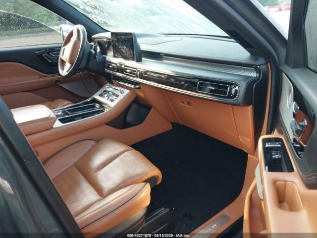 2021 LINCOLN AVIATOR 5LM5J9XC9MGL15599 Photo 4