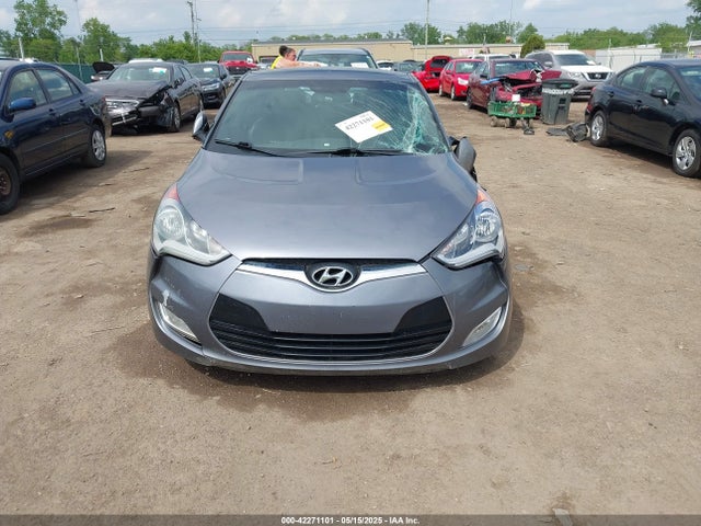 KMHTC6AD5GU302830 Hyundai Veloster