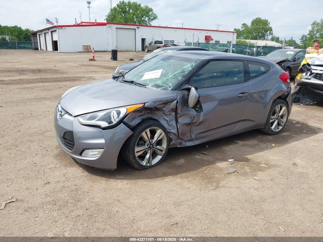 KMHTC6AD5GU302830 Hyundai Veloster