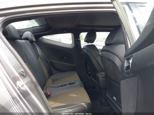 KMHTC6AD5GU302830 Hyundai Veloster