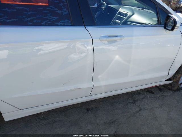 3FA6P0H74GR118284 Ford FUSION SE